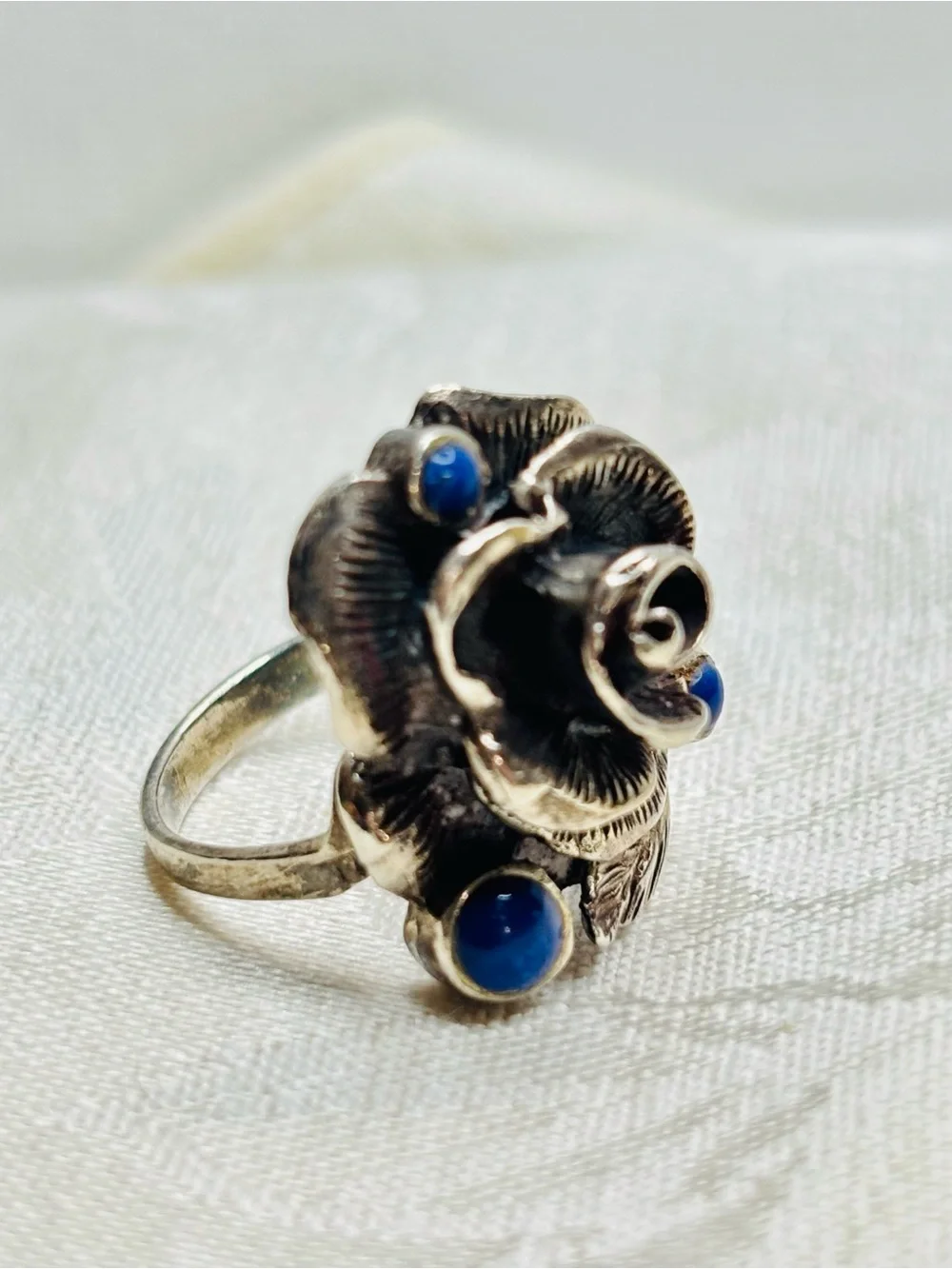 Vintage Sterling Silver Lapis Lazuli Rose Ring Size 5.5